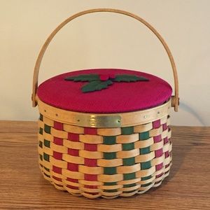 2003 Longaberger Christmas Caroling Basket & Accessories